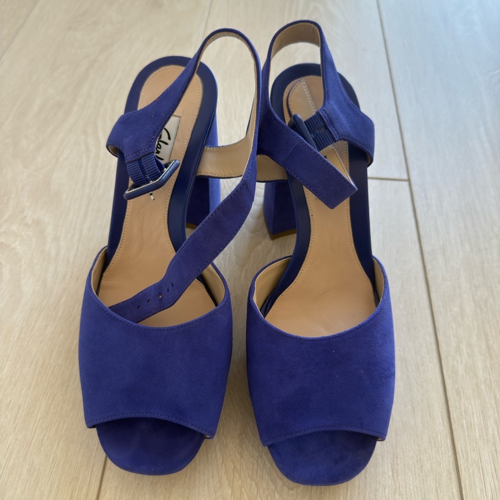 Elegant Blue Women's Sandals